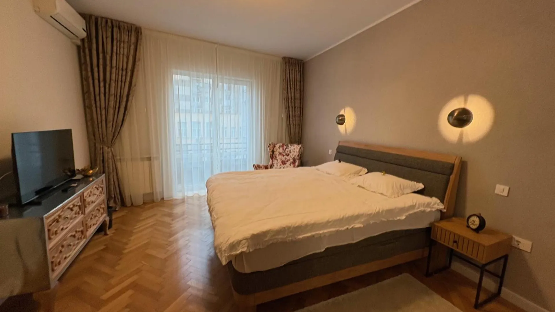 Historic Old Town With 4K Cinema Apartment Bucharest 0*,  Romania