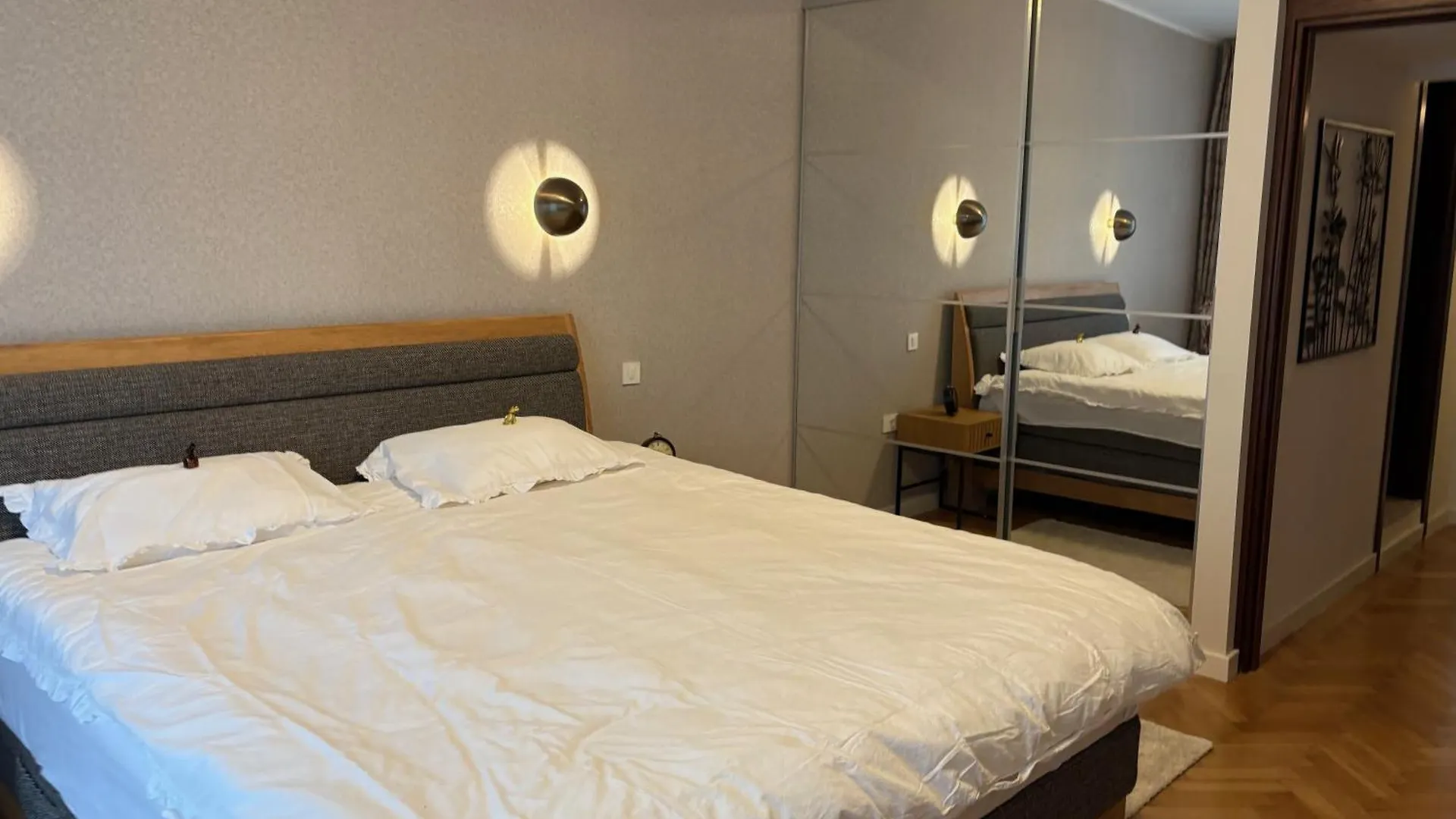 Historic Old Town With 4K Cinema Apartment Bucharest