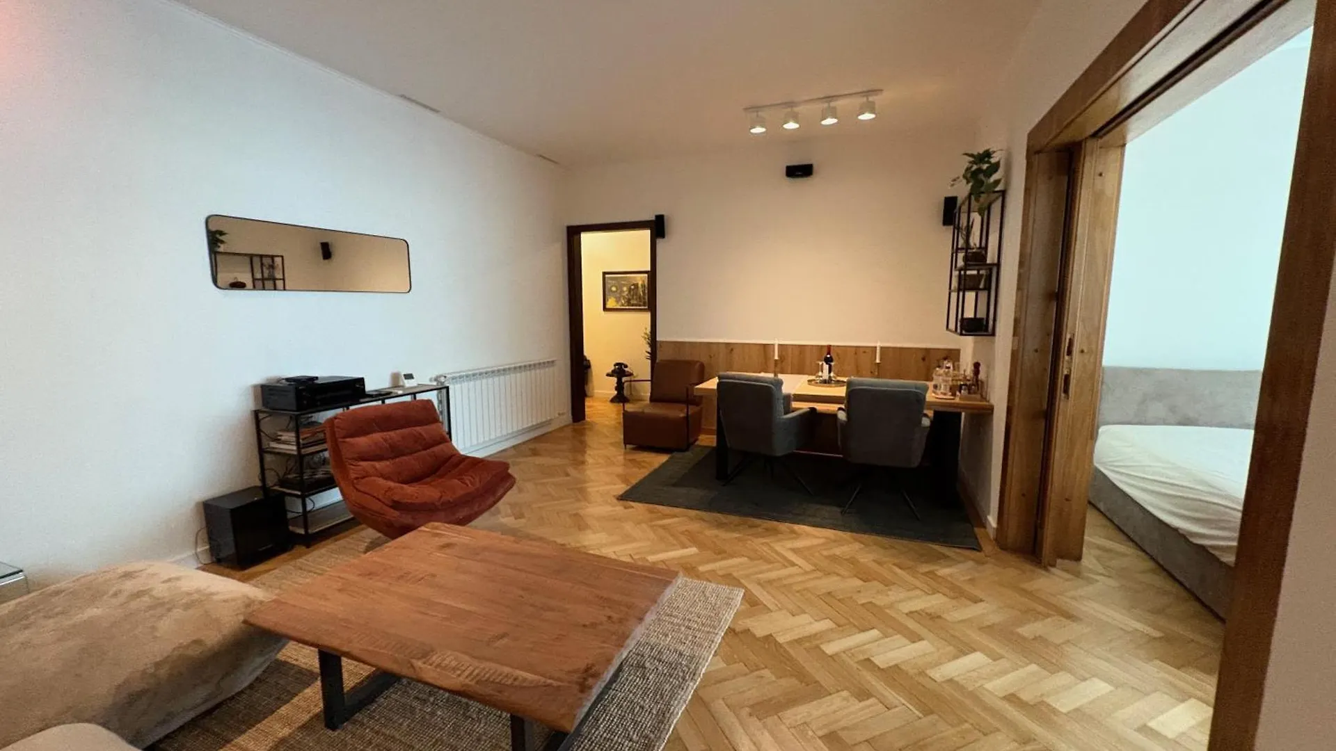 Historic Old Town With 4K Cinema Apartment Bucharest
